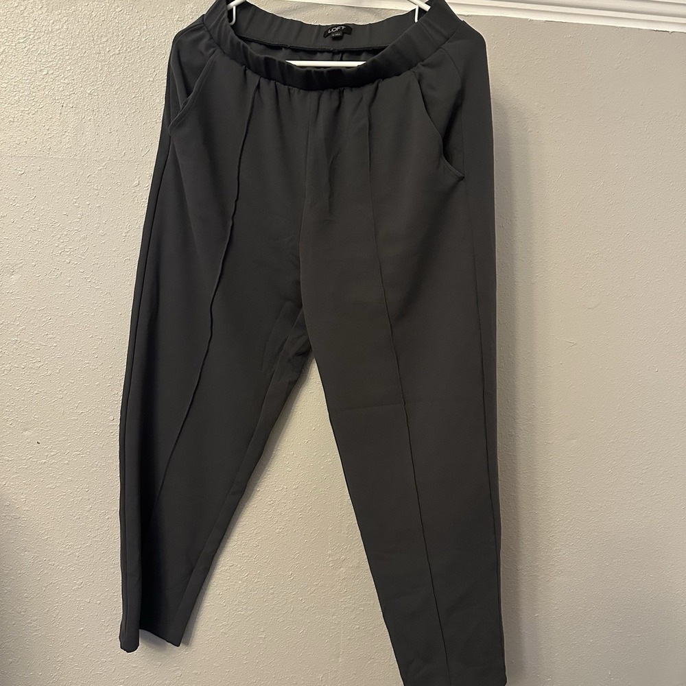 Loft Women's Dark Gray  Pants Straight Leg Pull On Trousers medium